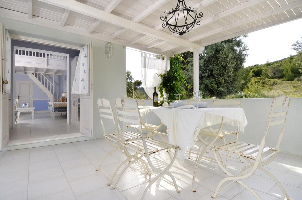Isomata Anemolia Villas With Private Pools Near The Most Beautiful Beaches Of Alonissos מראה חיצוני תמונה